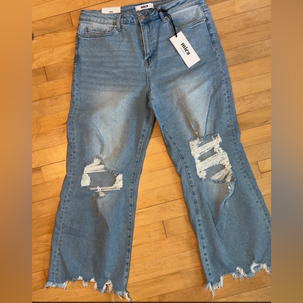 Mica Crop Flares